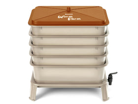 Blütezeit 5-tray worm compost bin, front view, shows accessible stacking for efficient vermicomposting.