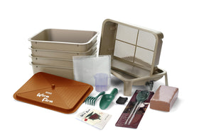 Blütezeit compact bin designed for indoor or outdoor use, efficient vermicomposting for kitchens and balconies.