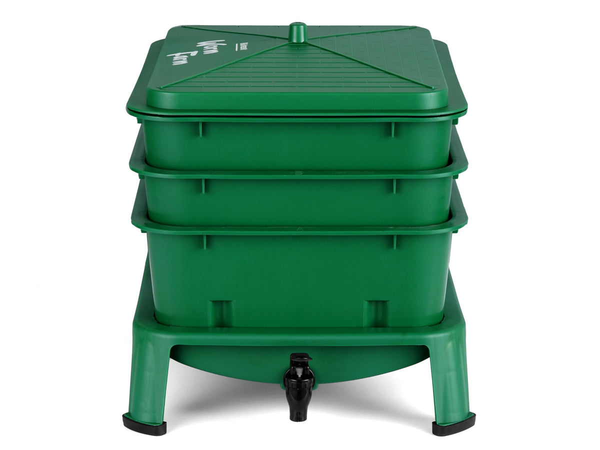 Blütezeit ventilation holes promote odor-free composting.