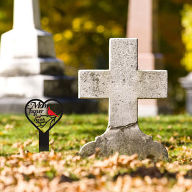 Blulu cardinal grave marker packaging includes one piece for remembrance.