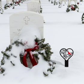 Blulu colorful cemetery decor adds respectful, harmonious appeal to outdoor yards.