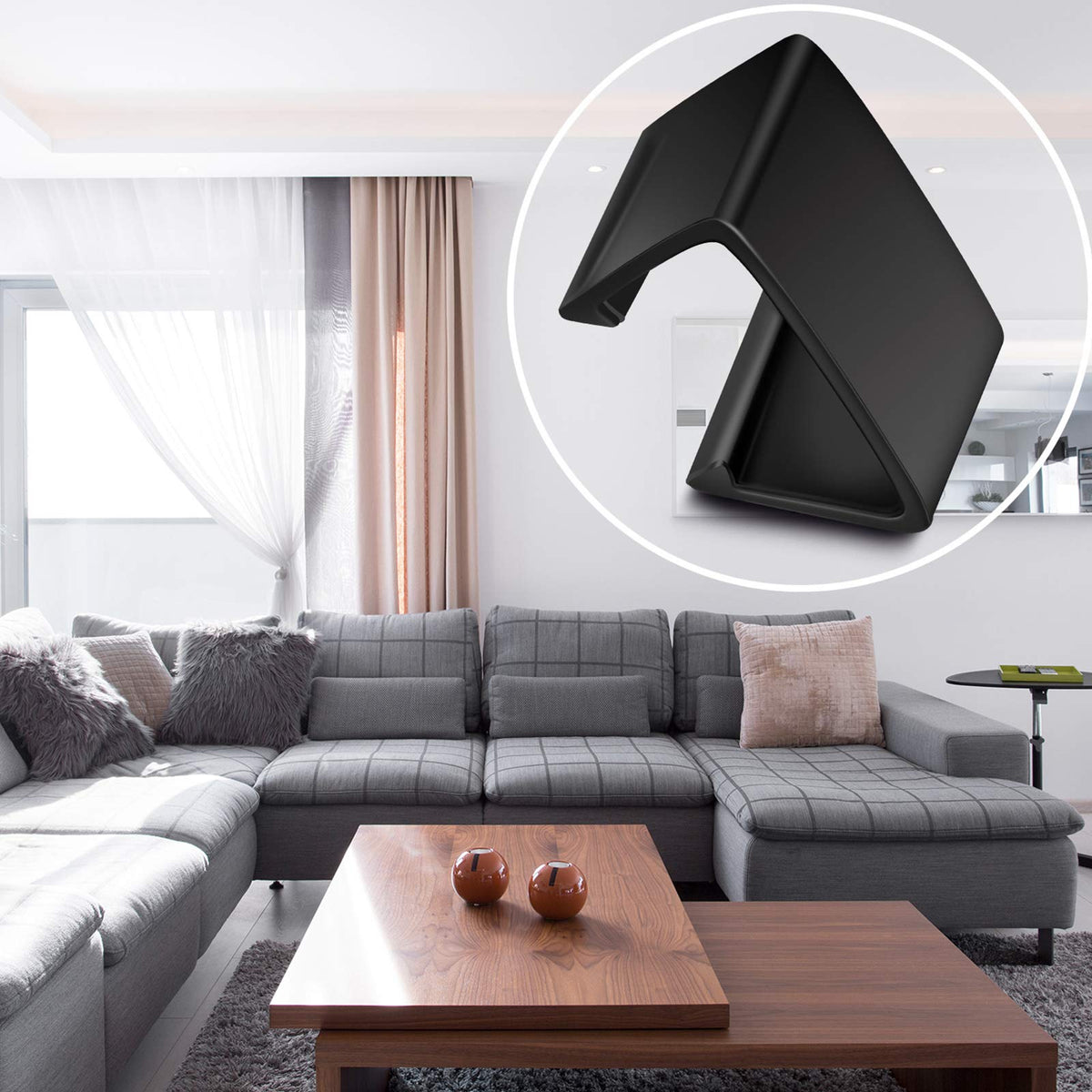 Blulu clip made of sturdy plastic withstands outdoor conditions and daily use