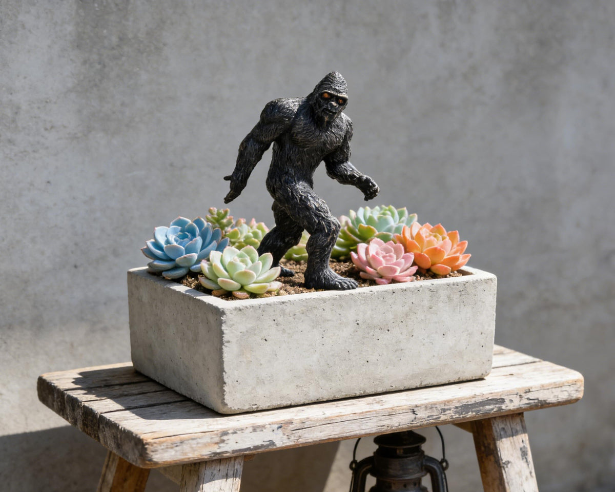 BOIHEGU Bigfoot cake topper adds whimsical charm to celebrations