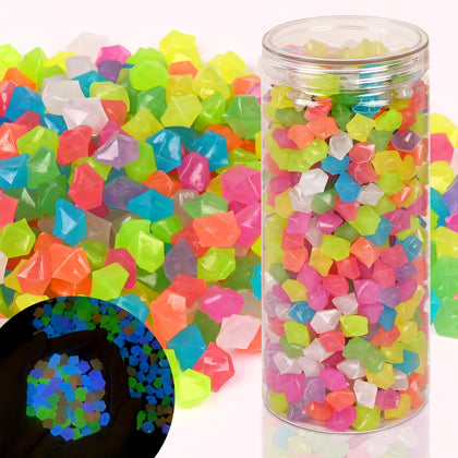 BokingOne glowing rocks illuminate the aquarium with a soft multicolor glow for ambiance.