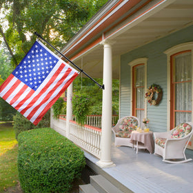 BONWIN weather-resistant finish withstands sun and rain