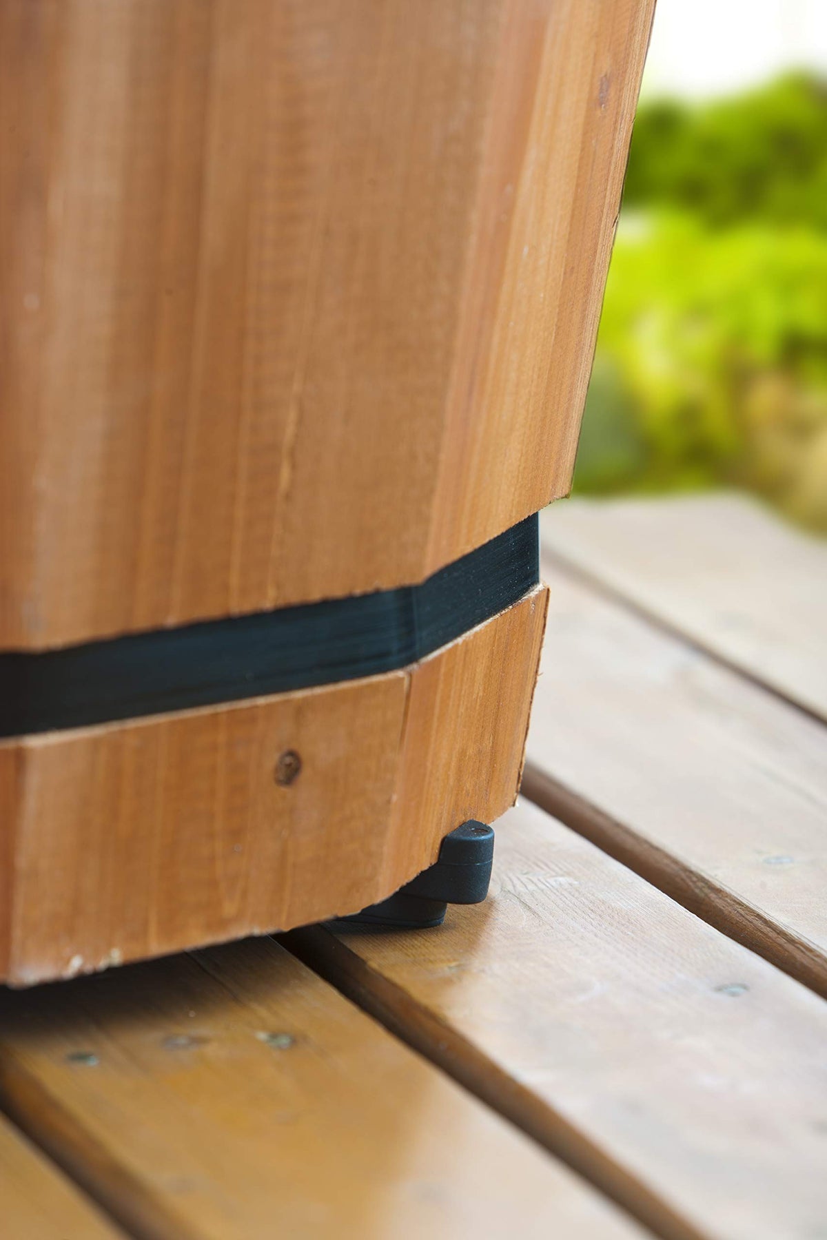 Bosmere Pot Toes compatible with all pot shapes up to 500 lbs