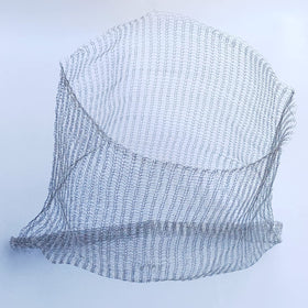 boUod root-ball protection mesh blocks subterranean rodent feeding.