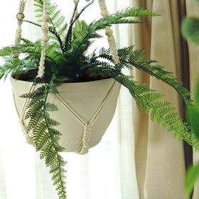 Bouqlife easy wrap design lets you hang without knots.