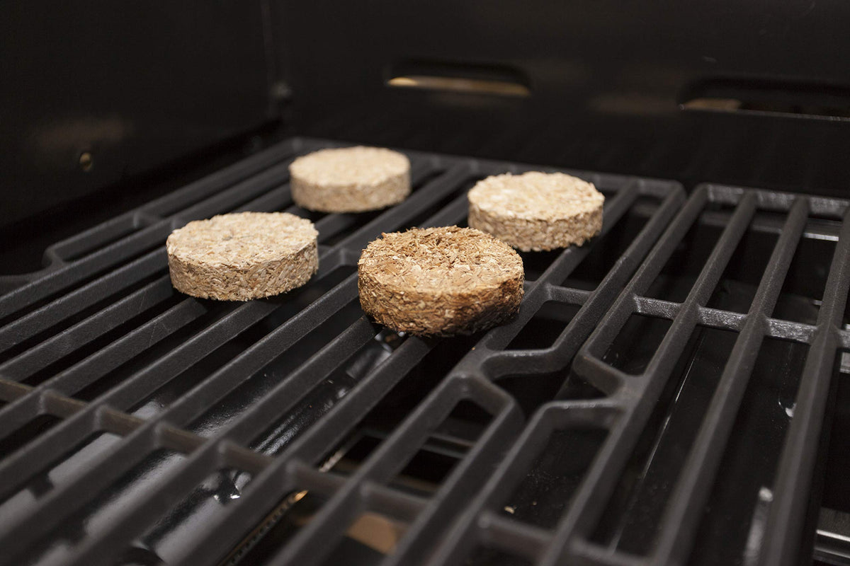 Bradley Smoker Mesquite Special Blend bisquettes in wood-chip form for consistent smoke.