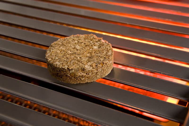 Bradley Smoker Pecan Bisquettes pack on display, ready for consistent grilling.