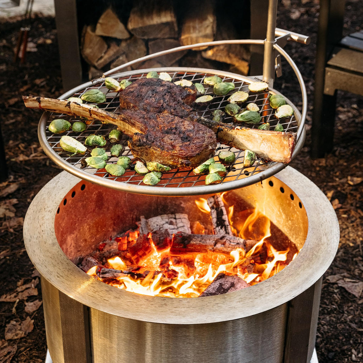 Breeo Outpost Grill 24 height-adjustment features to control heat levels.