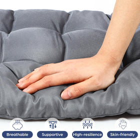 BreezeHug waterproof Oxford fabric resists fading for long-lasting outdoor use.