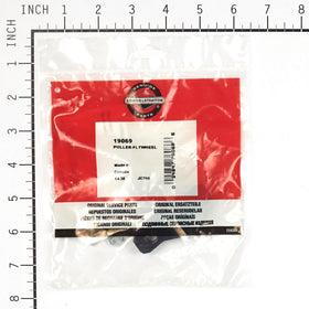 Briggs and Stratton 19069 flywheel puller in use supports safe engine flywheel removal.
