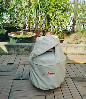 BroilPro Accessories heavy duty 300D lining provides interior protection