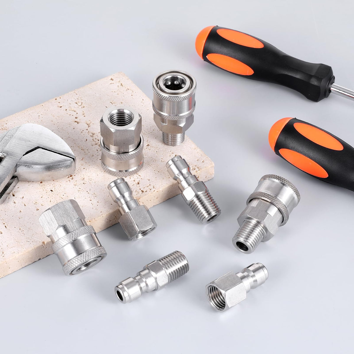 Bruislard ball-lock design allows quick tool changes with leak-free operation.