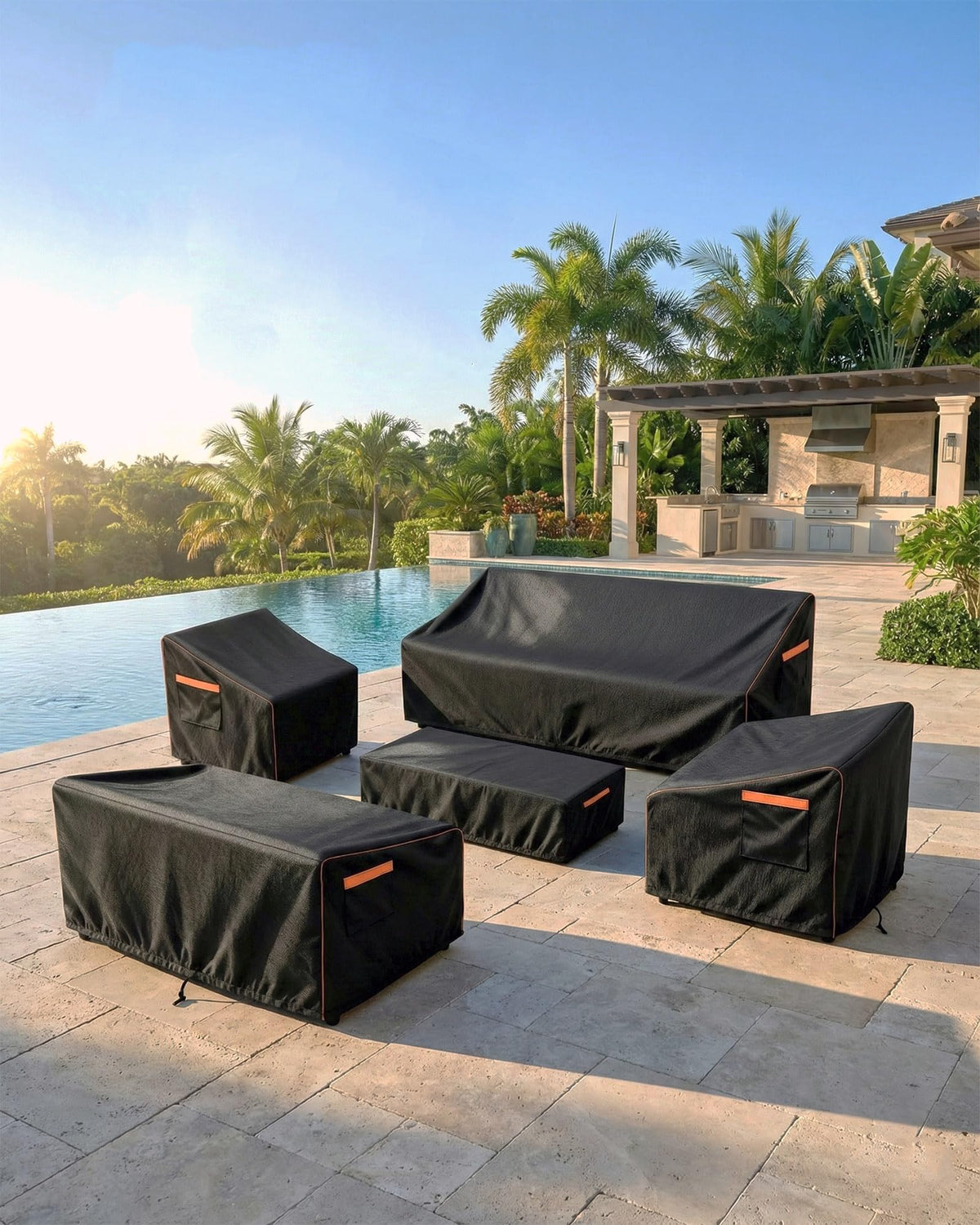 BRUXOLAY heavy-duty 600D fabric close-up highlights durable waterproof construction