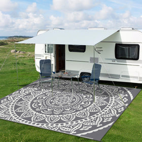 Bsmathom lightweight rug folds for easy transport and storage