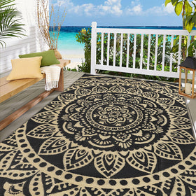Bsmathom waterproof rug with easy cleanup, ideal for beach picnics.
