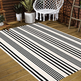 BUAGETUP layered door mat combo boosts curb appeal.