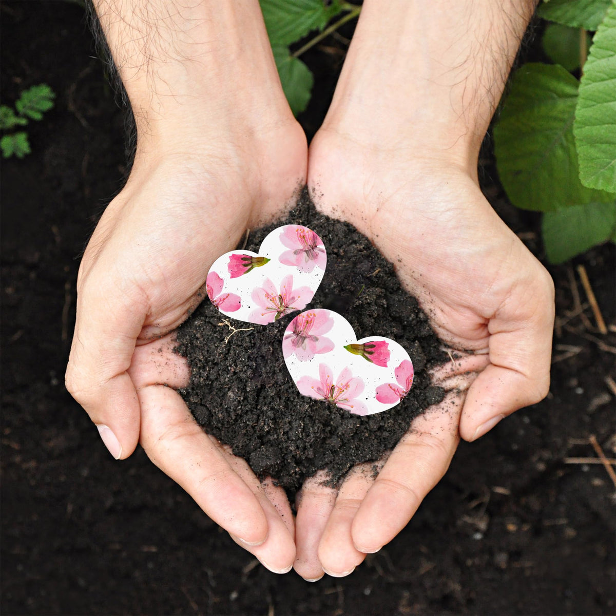 BuggyBeds heart-shaped seed paper as a stylish wedding gift idea