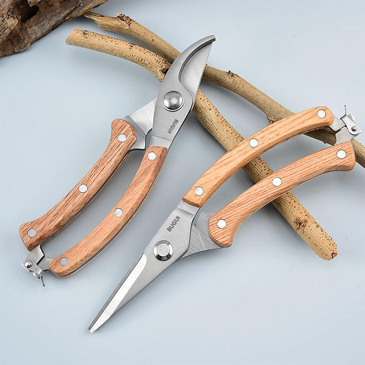 BUGUI SK-5 steel blades show durability and sharpness