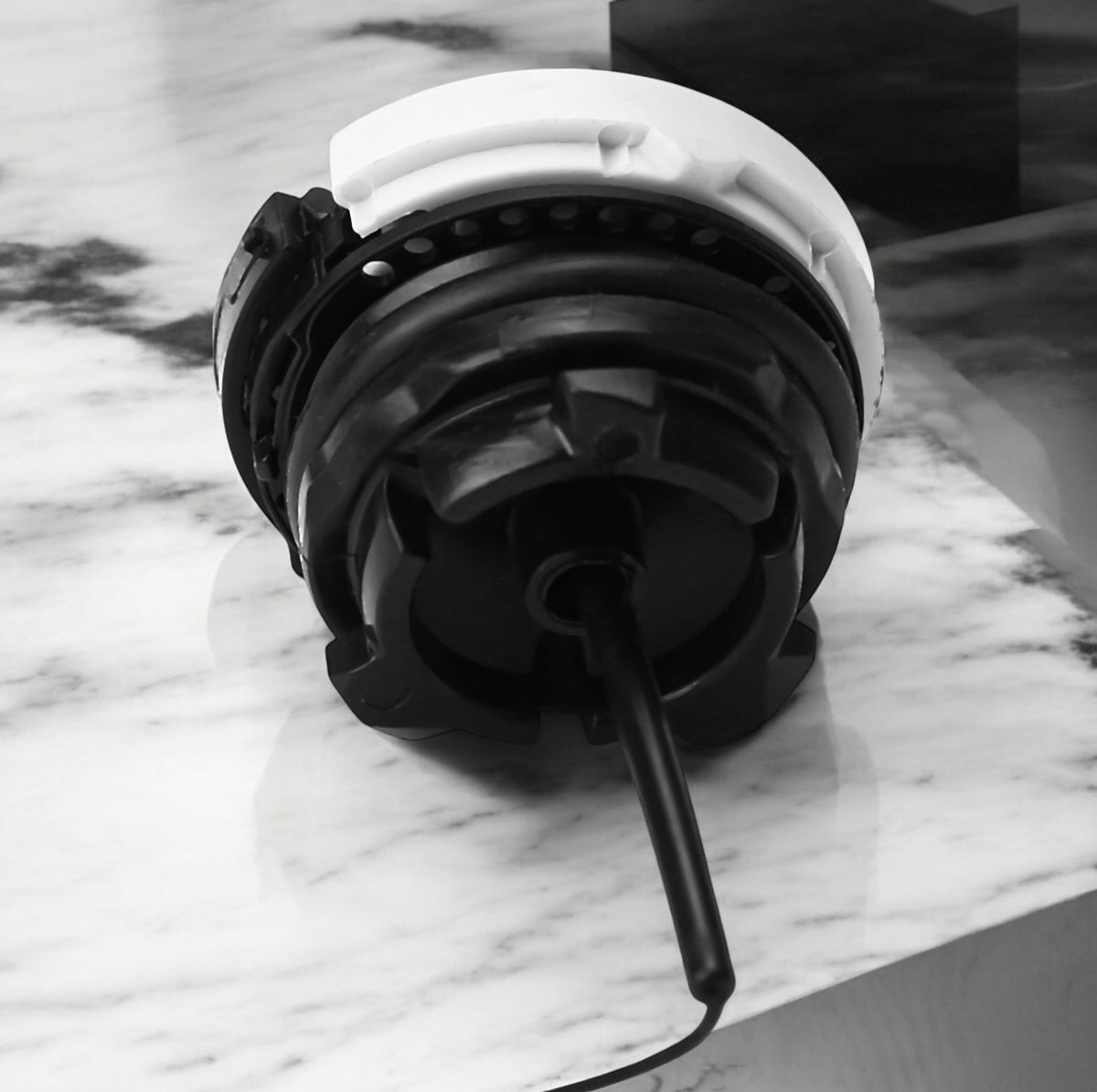 BuleVina fuel cap cover for STIHL HS56C/HS56R highlights secure closure and easy maintenance.