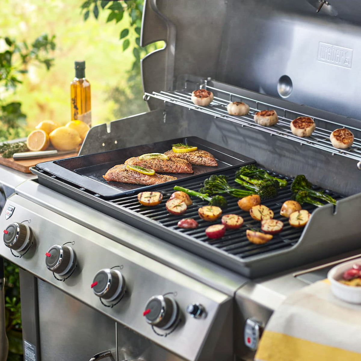 Burly Grill 7566 no-seasoning-needed setup saves prep time.