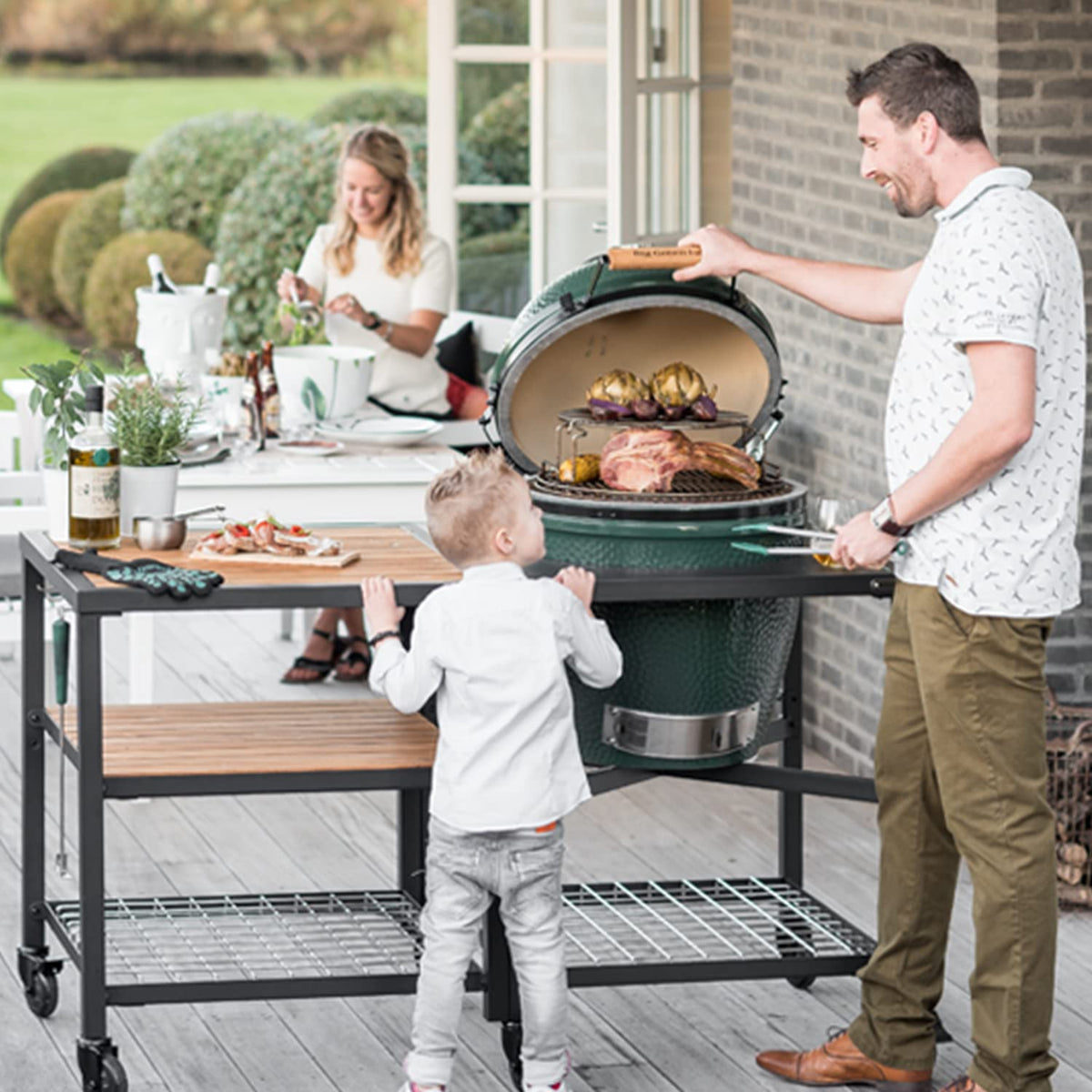 Removable cooking system by Burly Grill allows easy access to foods.