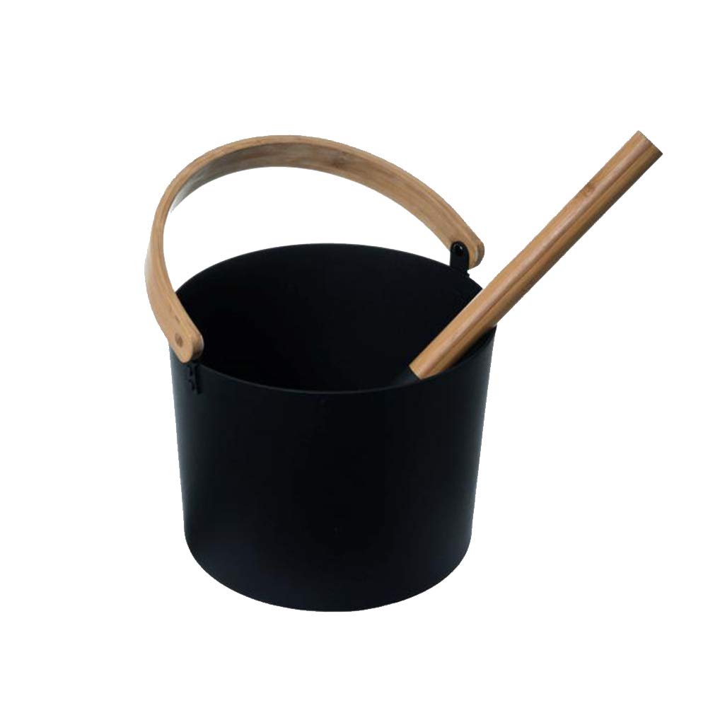 BWWNBY wooden grip handles ensure comfortable pouring.
