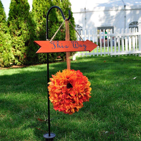 CALIDAKA ideal for wedding aisles and outdoor decor setups.