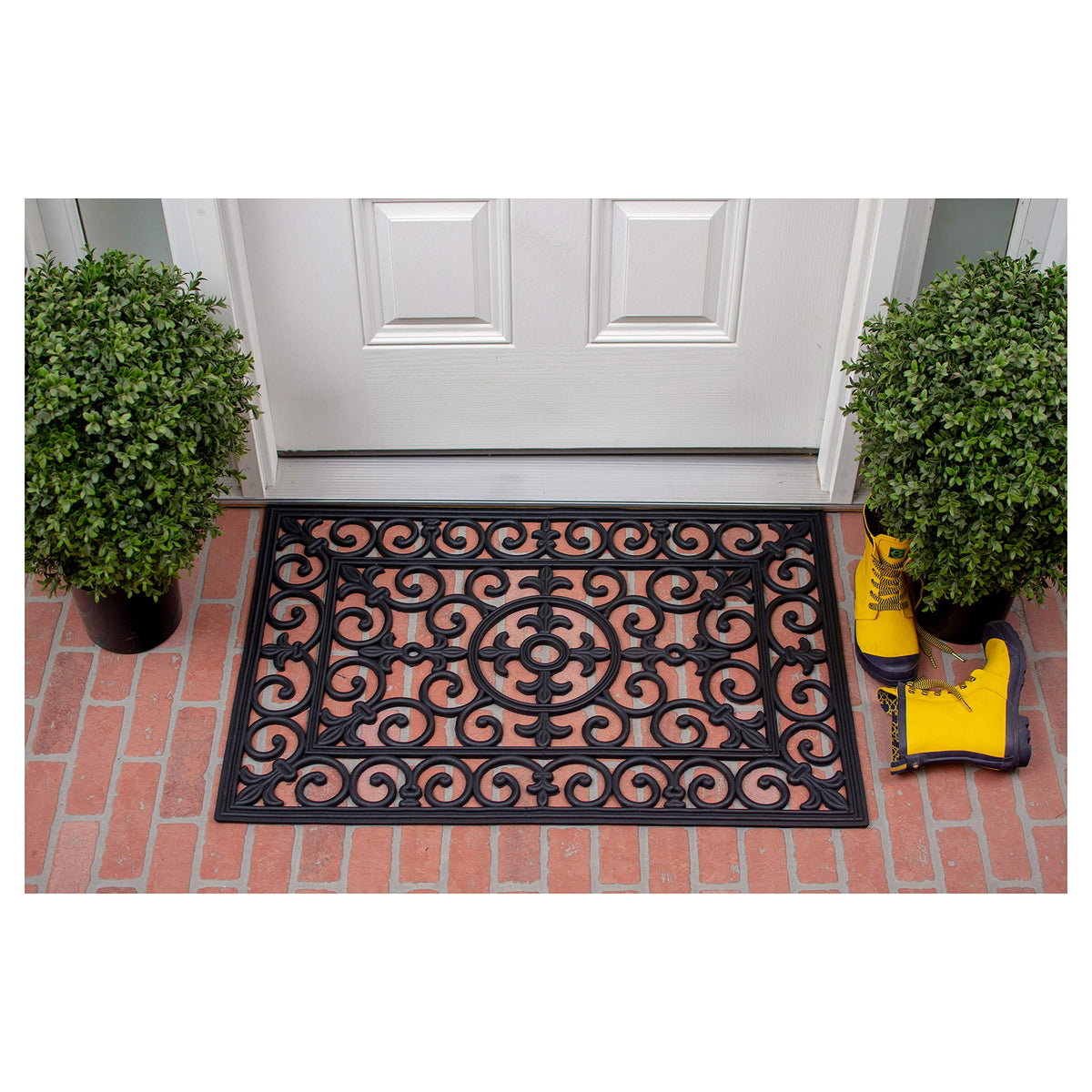 Calloway Mills all-season entryway mat ready for hose-clean routine