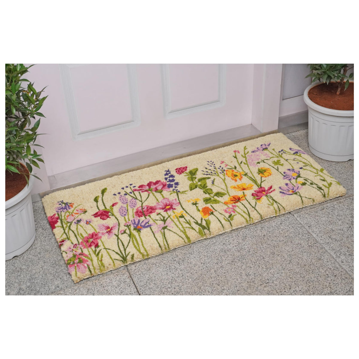 Calloway Mills Blooming Garden Doormat close-up of natural coir fibers.