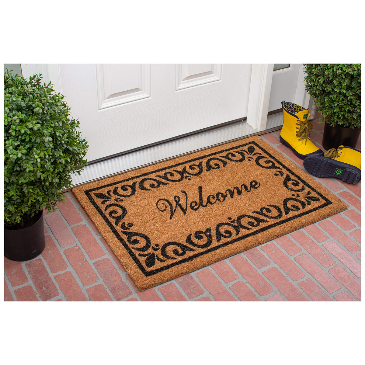 Calloway Mills Breaux Welcome Doormat shows rich coir texture for effective scraping