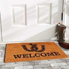 Calloway Mills Horseshoe Welcome Doormat close-up of coir texture for rugged scraping