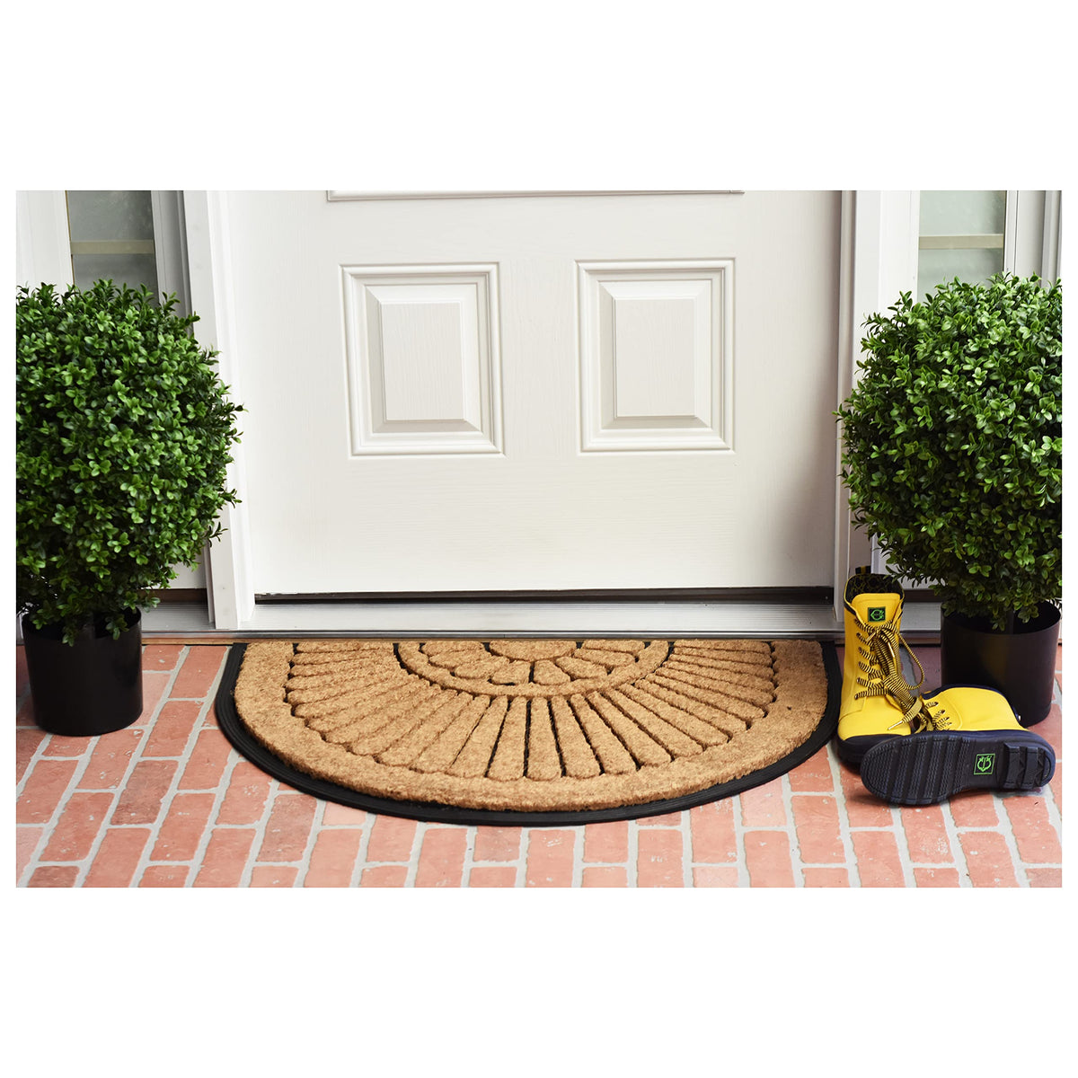 Calloway Mills Shell doormat with heavy rubber base for stability.
