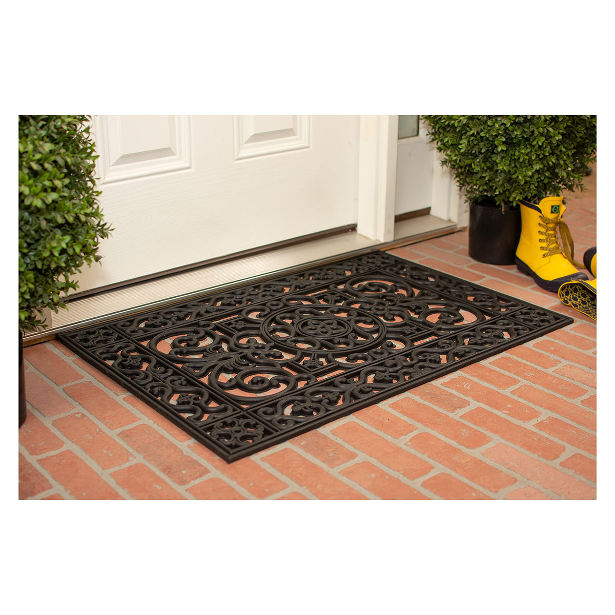 Calloway Mills Utopia scroll-design entry mat close-up.