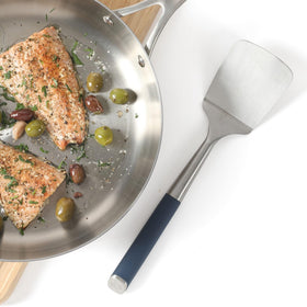 Calphalon Edge heavy-gauge stainless construction for lasting durability