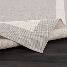 CAMILSON 6x9 rug is washable, hose-friendly for quick outdoor cleaning