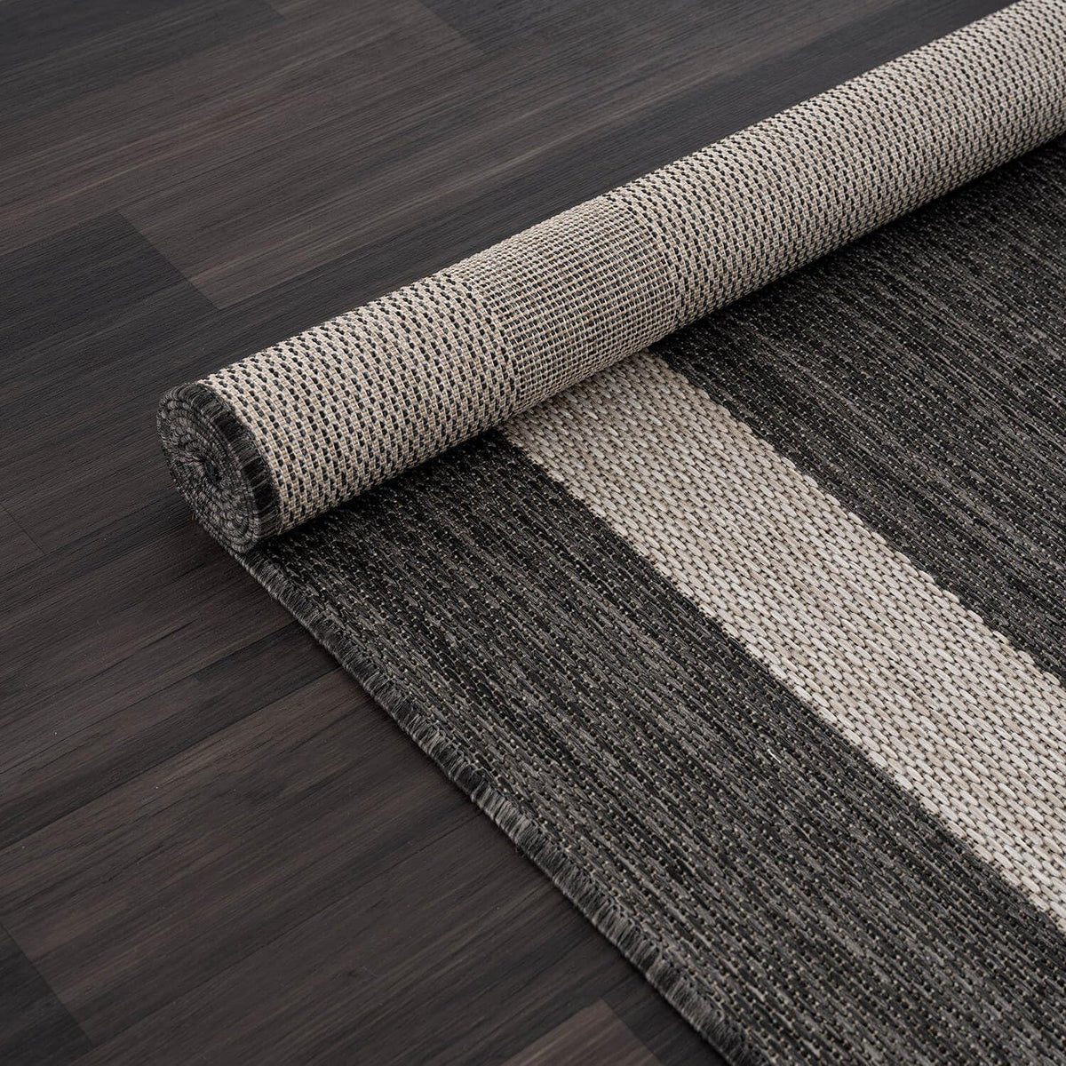 CAMILSON outdoor rug 8x10 stain-resistant surface reduces dirt transfer outdoors.