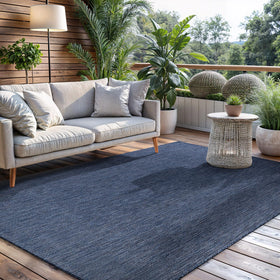 CAMILSON outdoor rug, dust-release design for tidy outdoor spaces.