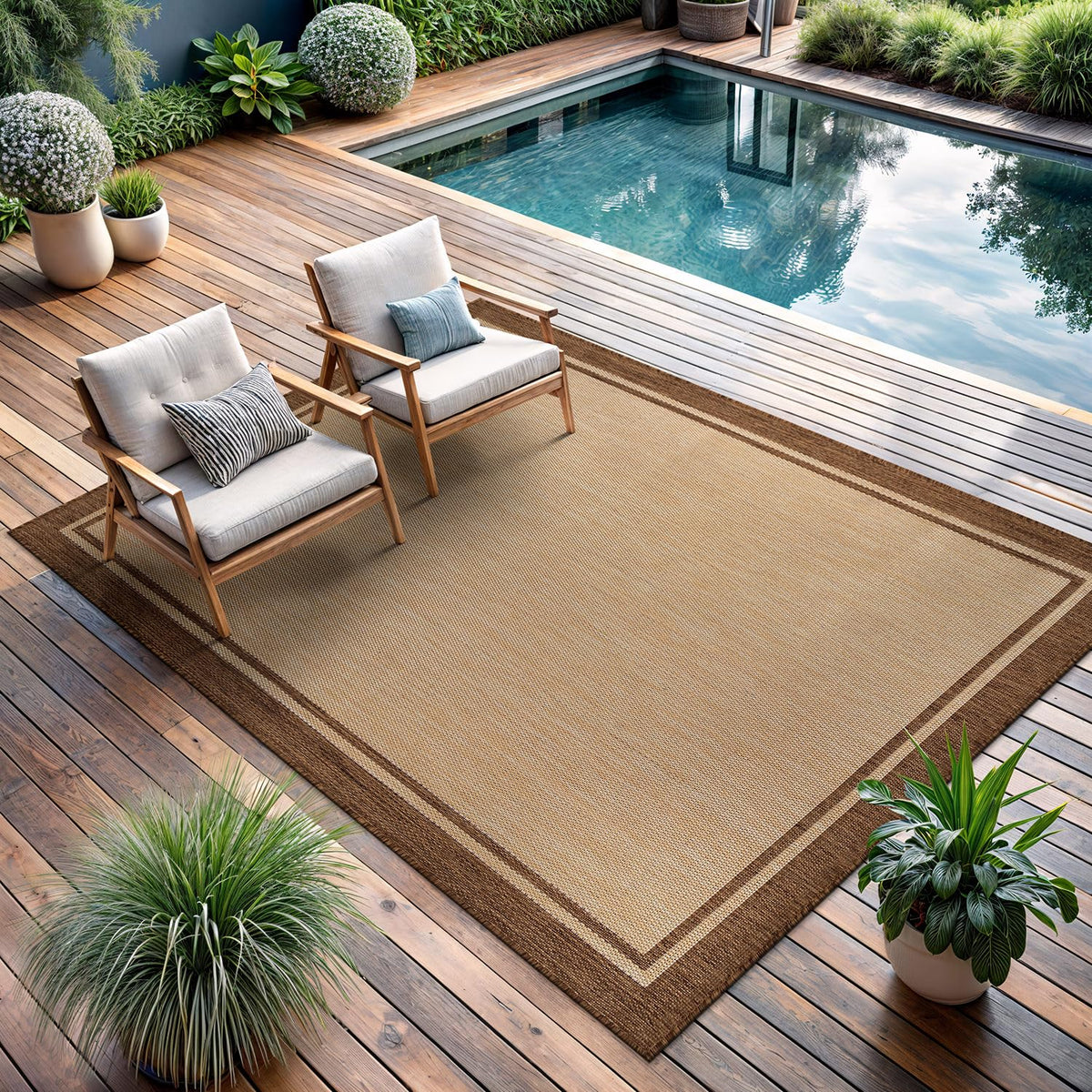 CAMILSON rug washable with hose for simple outdoor maintenance.