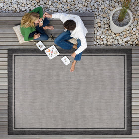 CAMILSON stain-resistant dust-release feature reduces dirt buildup
