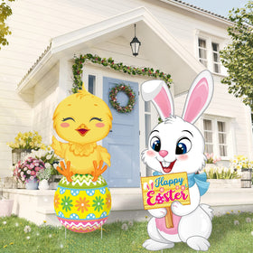 Capoda Easter yard display in garden creates a focal point