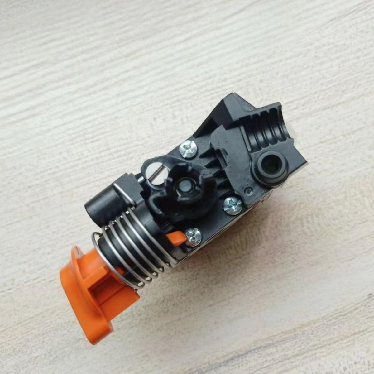 Carburionix HL94 assembly guide image supports correct installation steps.