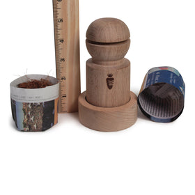 Carrot Design ready-to-plant pot allows direct soil integration.