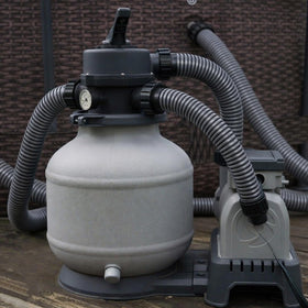 CAVENLLI durable PE and EVA hose withstands UV exposure and harsh pool conditions.