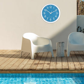 Caysie 16-inch white-blue dial complements garden décor