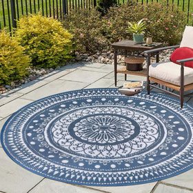 Cekene two-sided design rug offers dual looks for spaces.