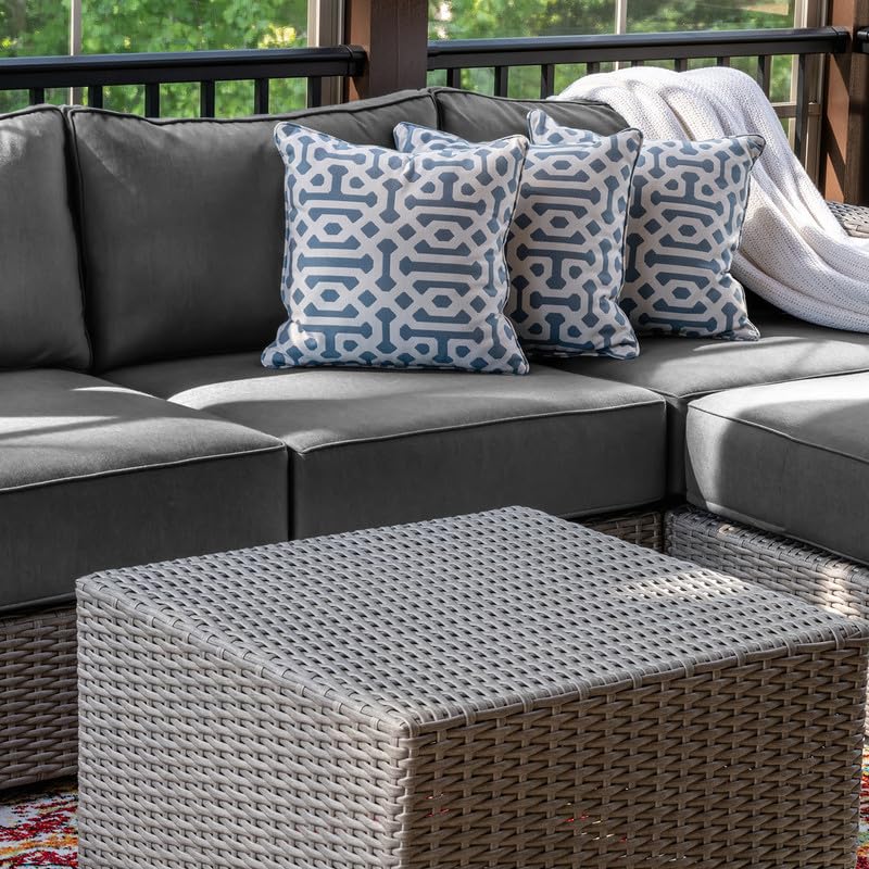 Cethytirko easy-care cushions, wipe to maintain color.
