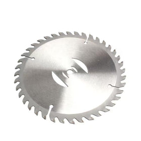 CGNRONEAU circular saw blade close-up showing sharp carbide teeth